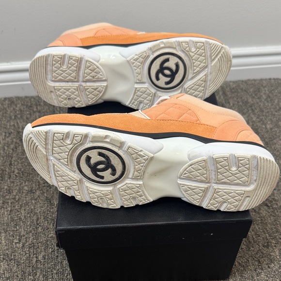 Chanel Peach Suede Quilted Logo Sneakers - 38.5 - Picture 10 of 10